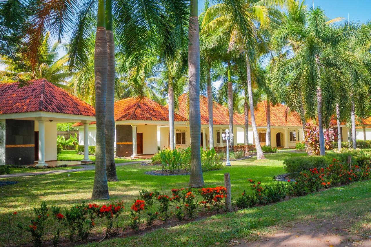 Pato Canales Hotel & Resort San Luis Kültér fotó